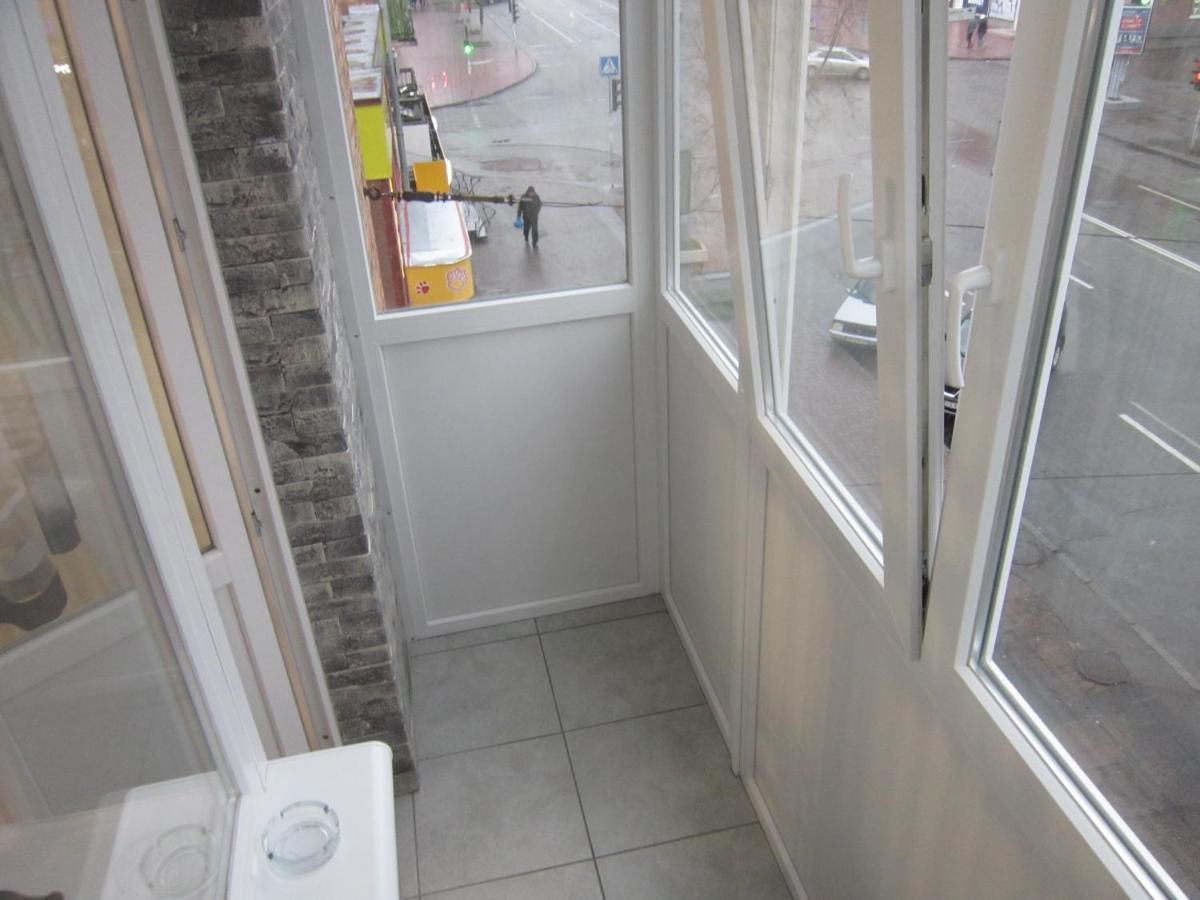 Luxuri Apartments Chernihiv Luaran gambar